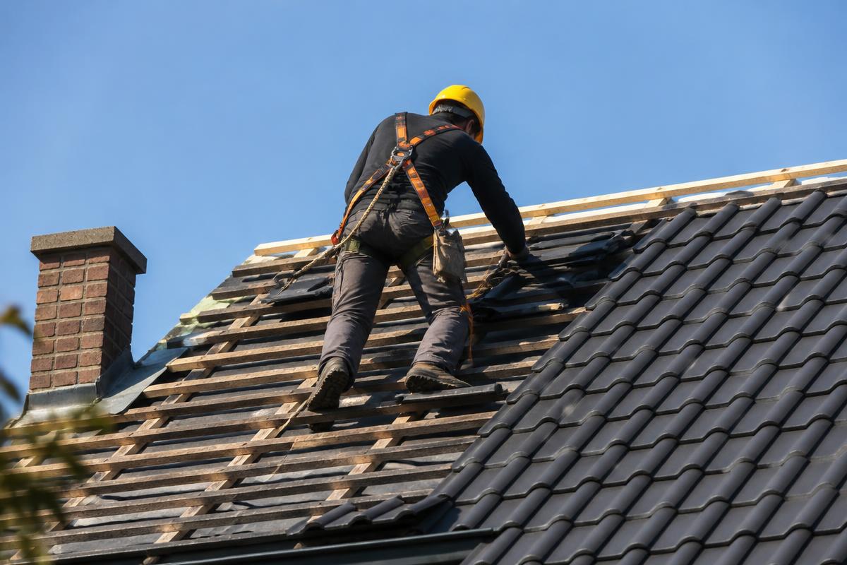 Renovatie van een bestaand dak door GMN BOUW BV